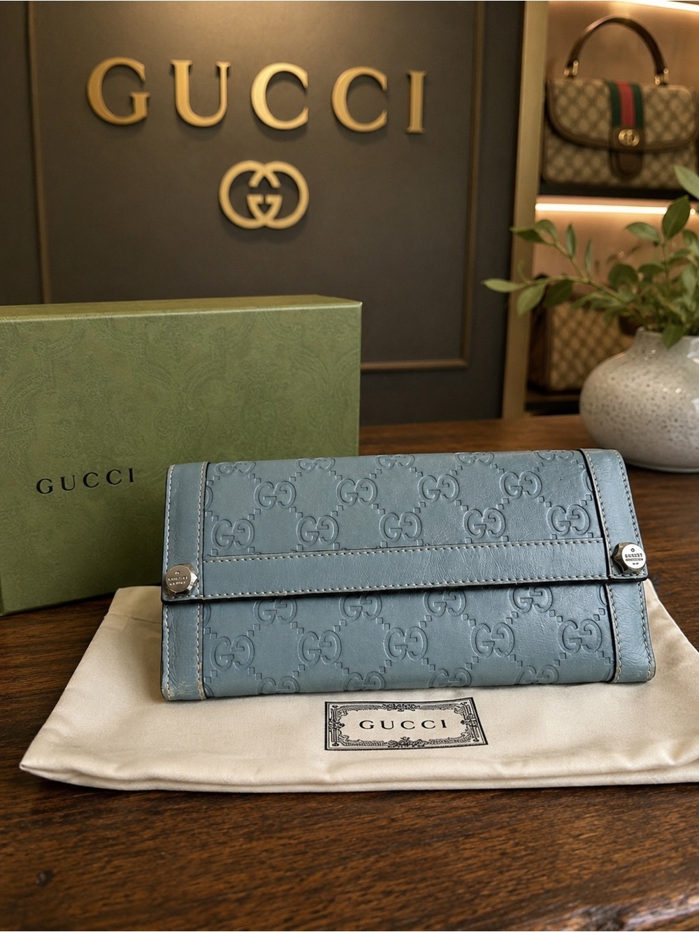 Gucci Micro Guccissima blue long bi fold wallet authenticated !!